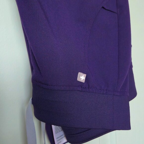 Figs Zamora joggers XXS-PETITE in Purple Jam. In excellent condition. - Picture 2 of 3